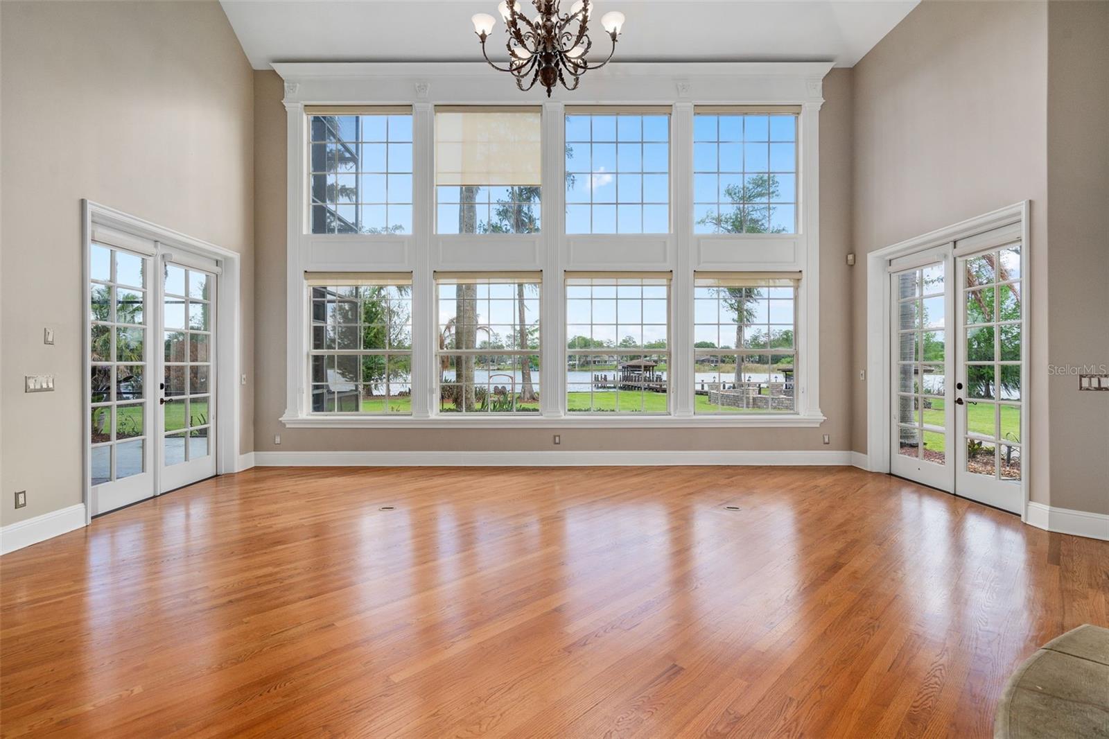 CRANES POINT - Residential