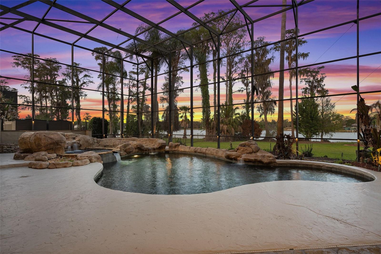 CRANES POINT - Residential