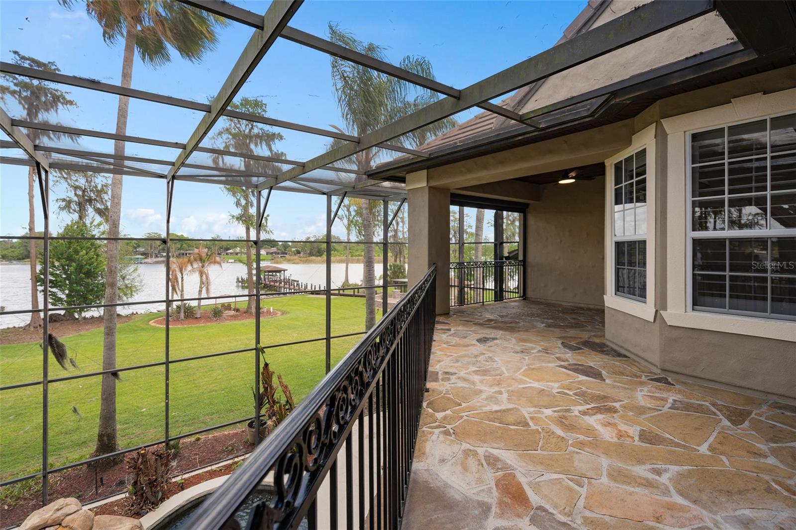 CRANES POINT - Residential