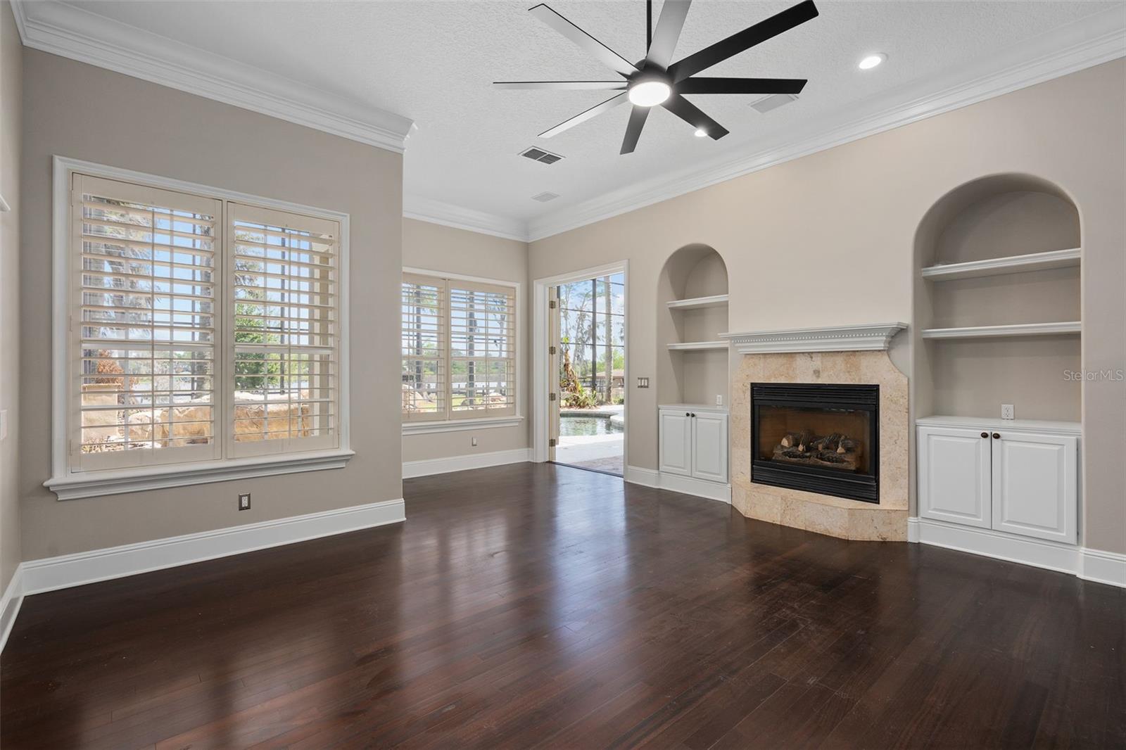 CRANES POINT - Residential