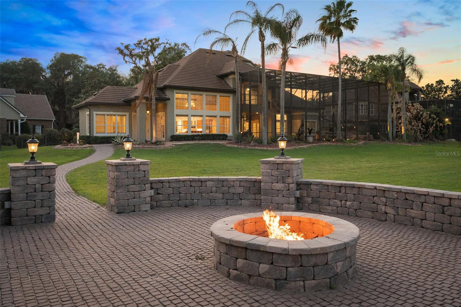 CRANES POINT - Residential