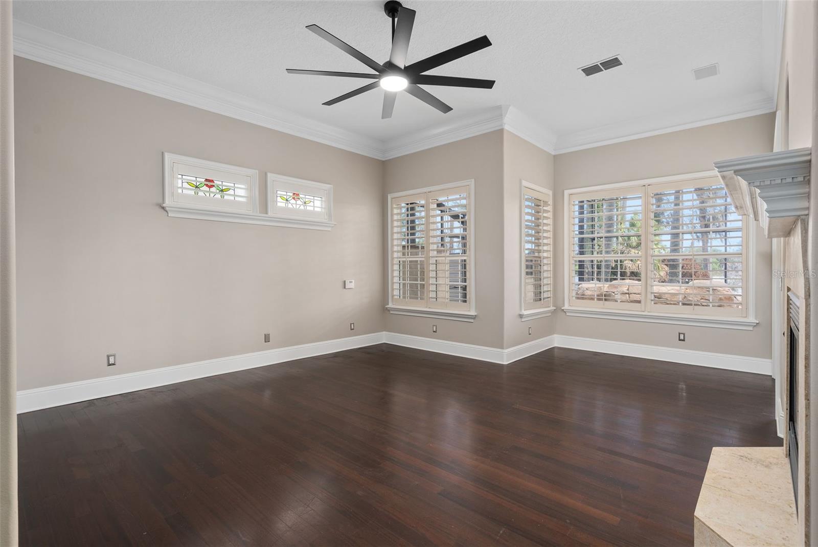 CRANES POINT - Residential