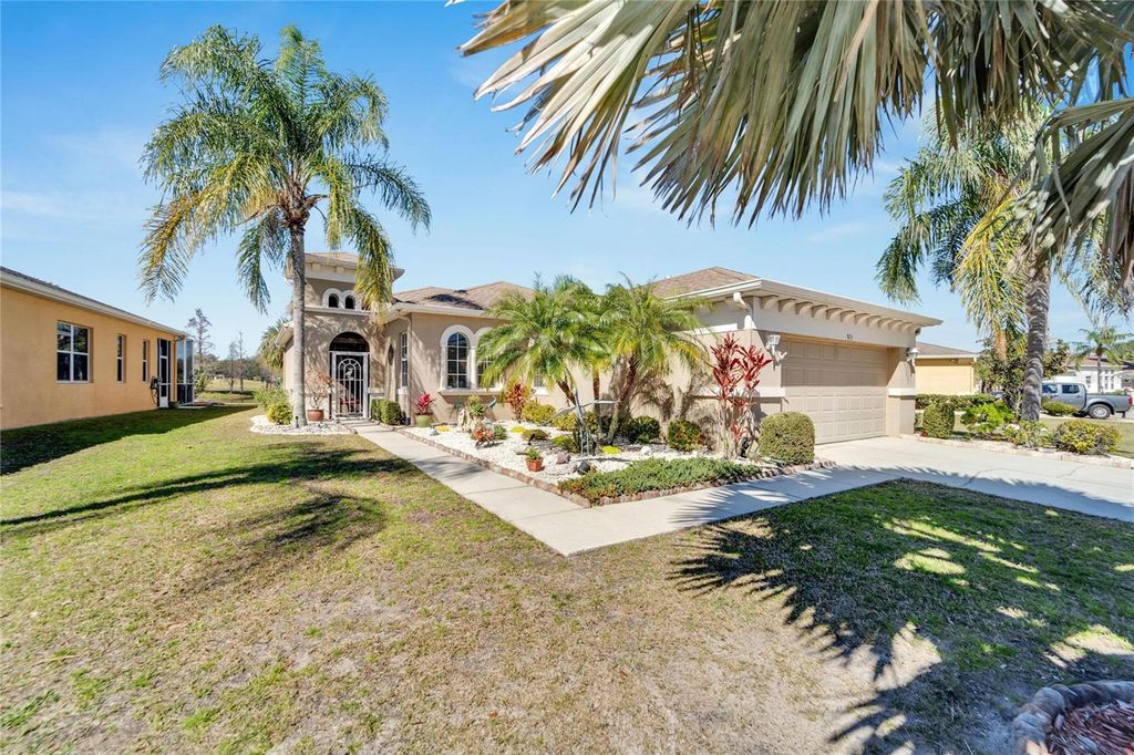 Photo of 915 Regal Manor Way, Sun City Center, FL 33573 (MLS # TB8429917)