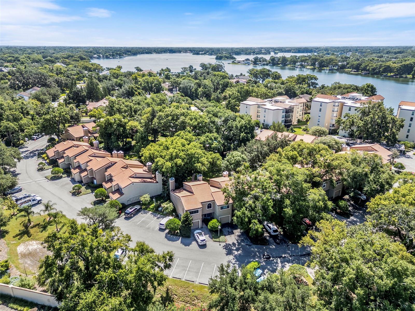 MOORINGS ON LAKE MAITLAND CONDO BLDG 05 - Residential