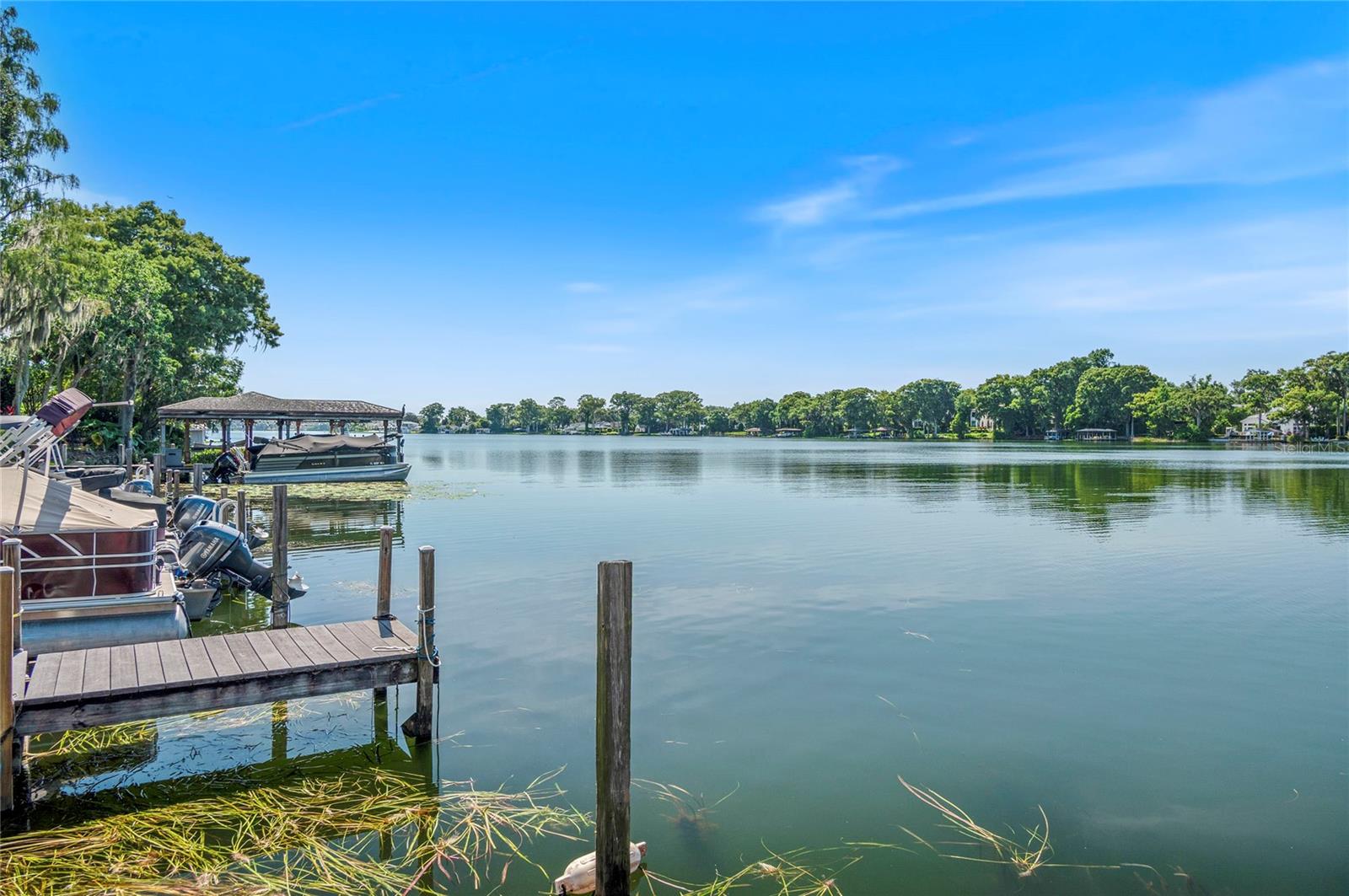 MOORINGS ON LAKE MAITLAND CONDO BLDG 05 - Residential