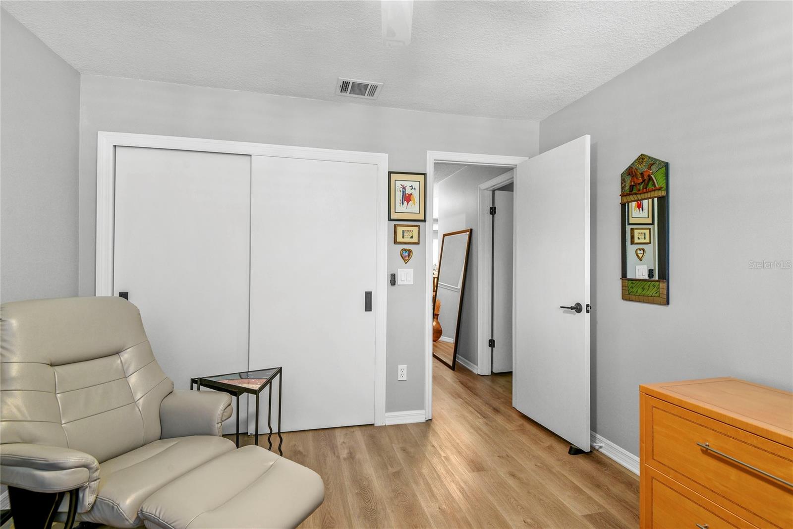 MOORINGS ON LAKE MAITLAND CONDO BLDG 05 - Residential