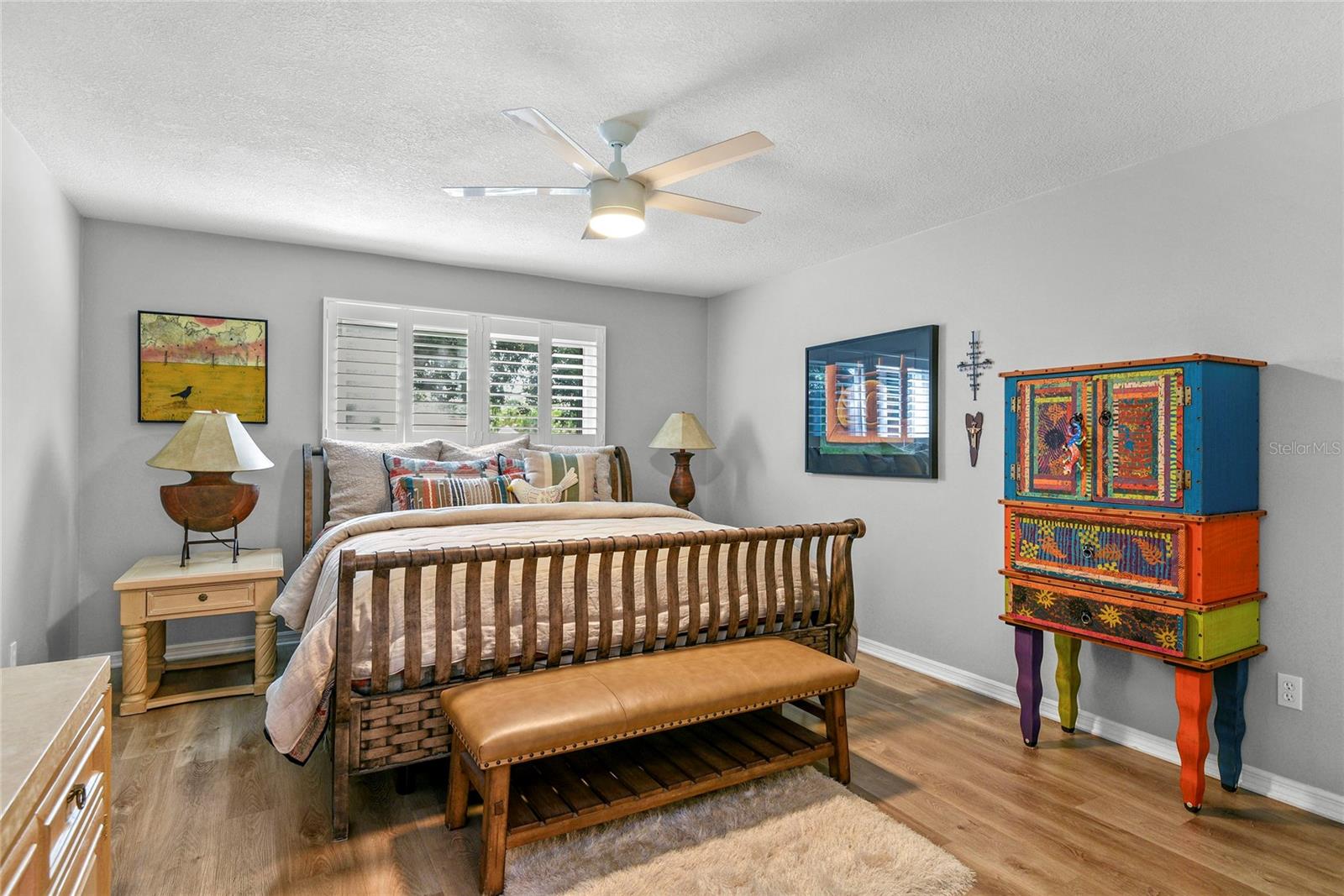 MOORINGS ON LAKE MAITLAND CONDO BLDG 05 - Residential