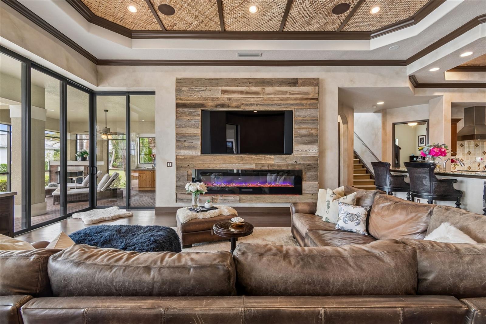 MIRABAY PH 02A-4 - Residential