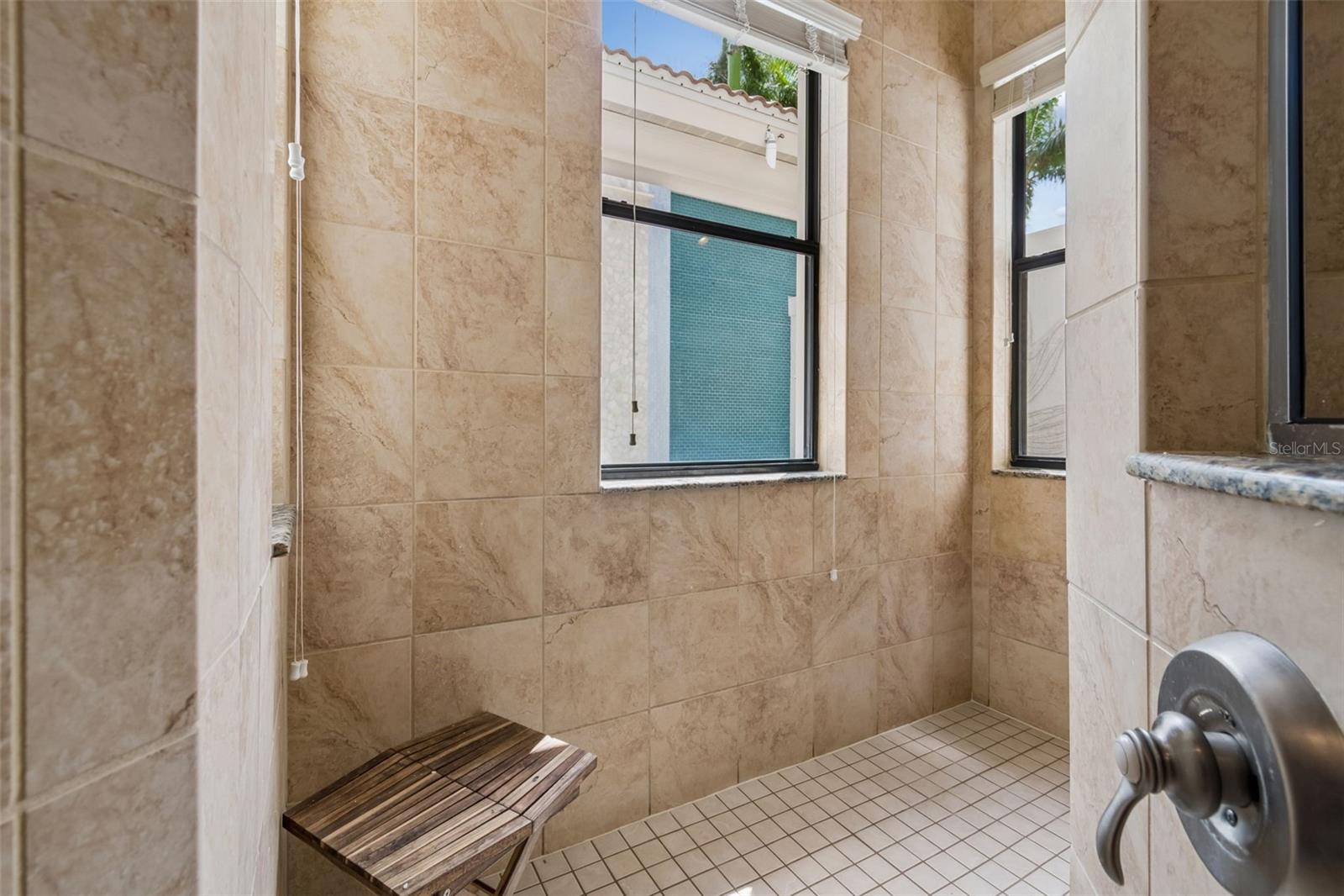 MIRABAY PH 02A-4 - Residential