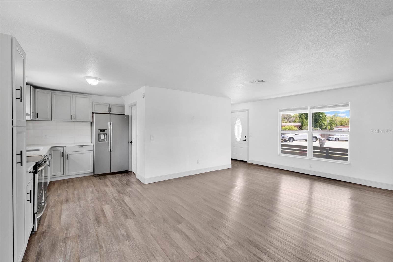 COLLEGE MANOR UNIT 02 - Residential