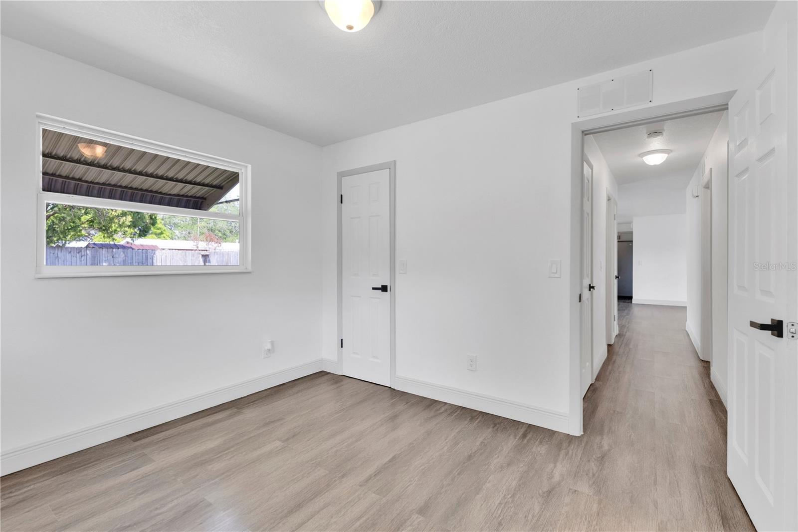 COLLEGE MANOR UNIT 02 - Residential