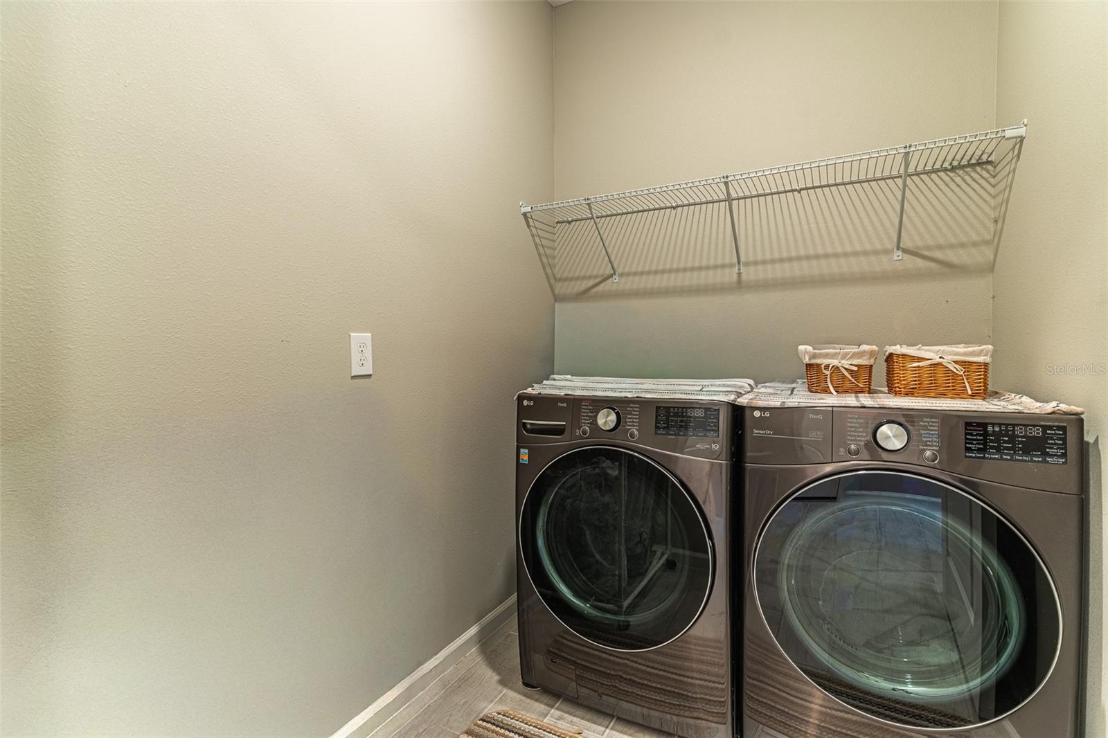 SEASONS AT MABEL PLACE - Residential