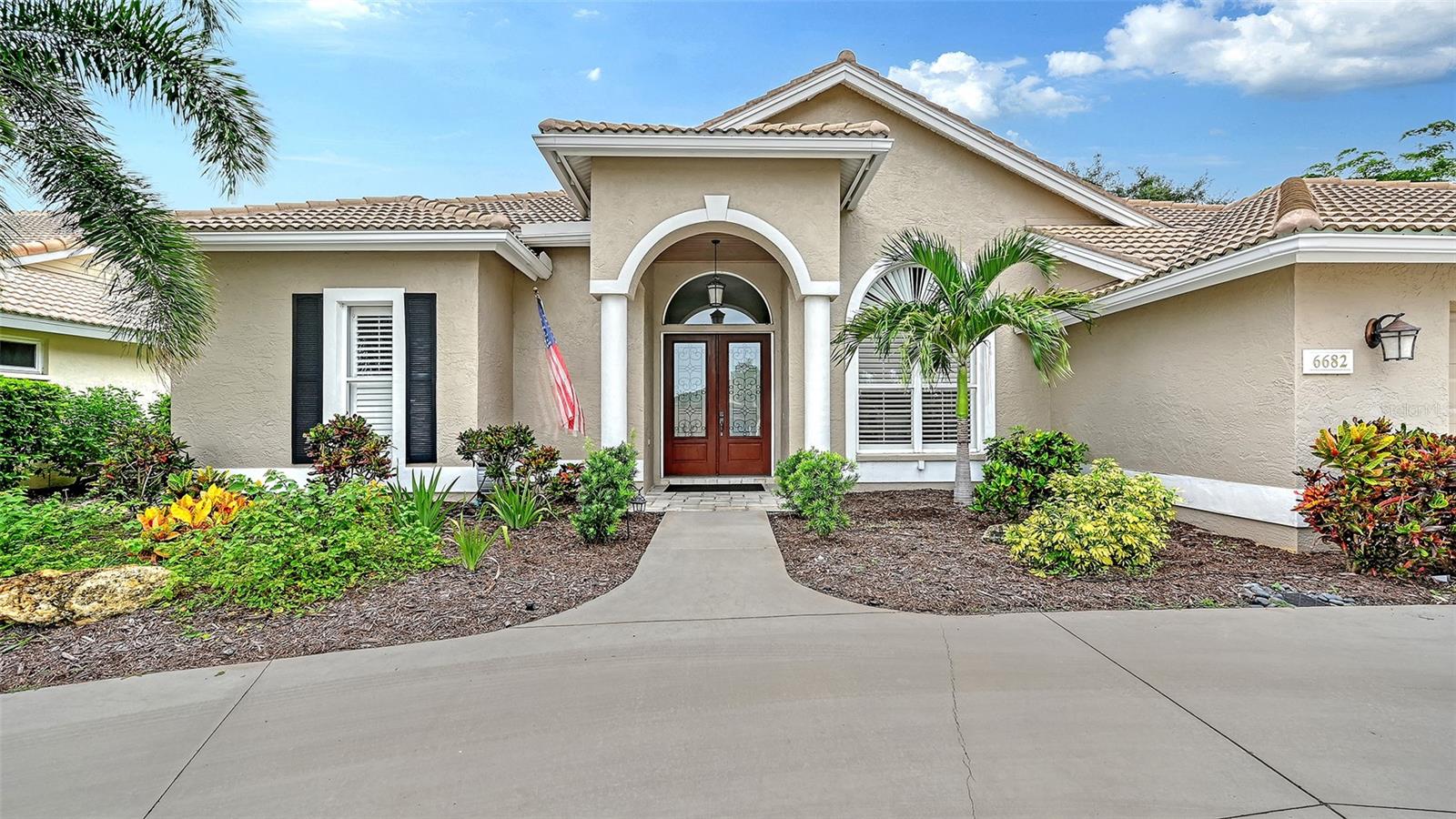 6682 SAINT JAMES CROSSING