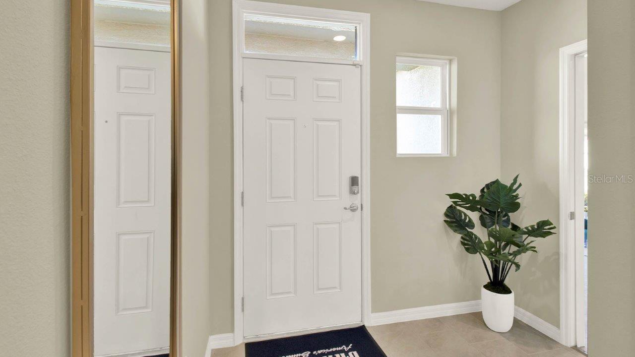 821 AMBLESIDE DRIVE