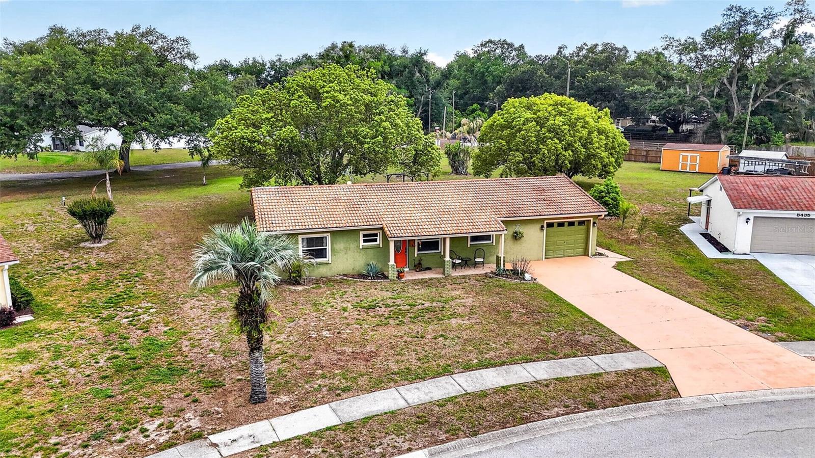 LAKE DOROTHEA GROVE - Residential