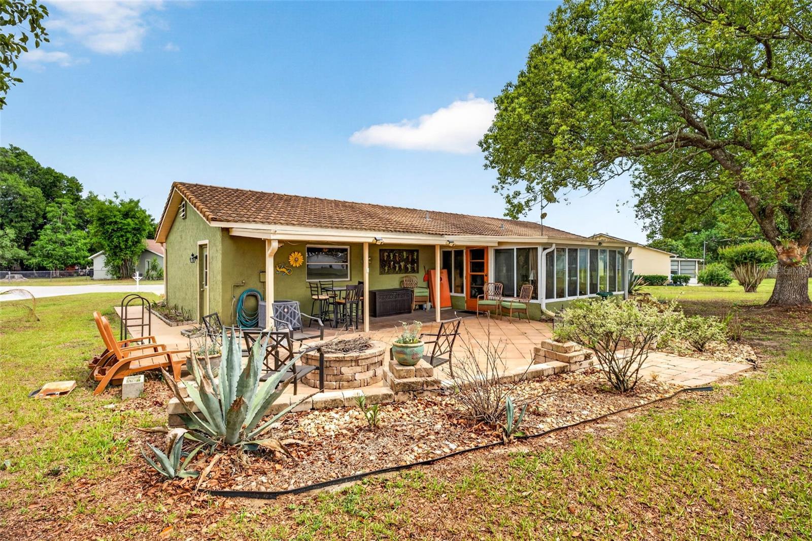LAKE DOROTHEA GROVE - Residential