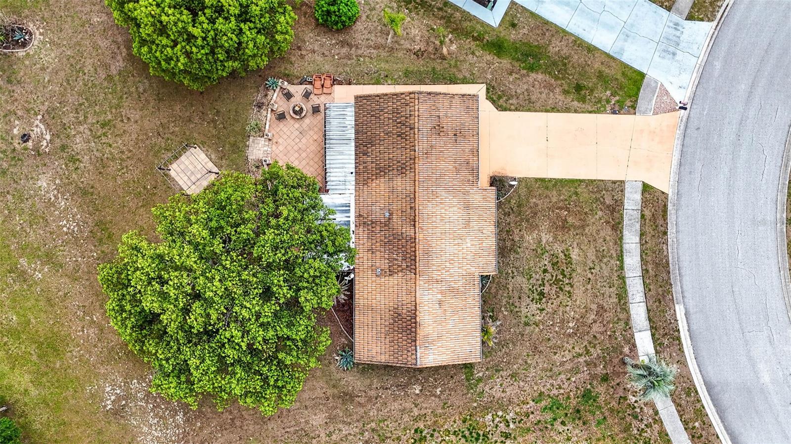 LAKE DOROTHEA GROVE - Residential