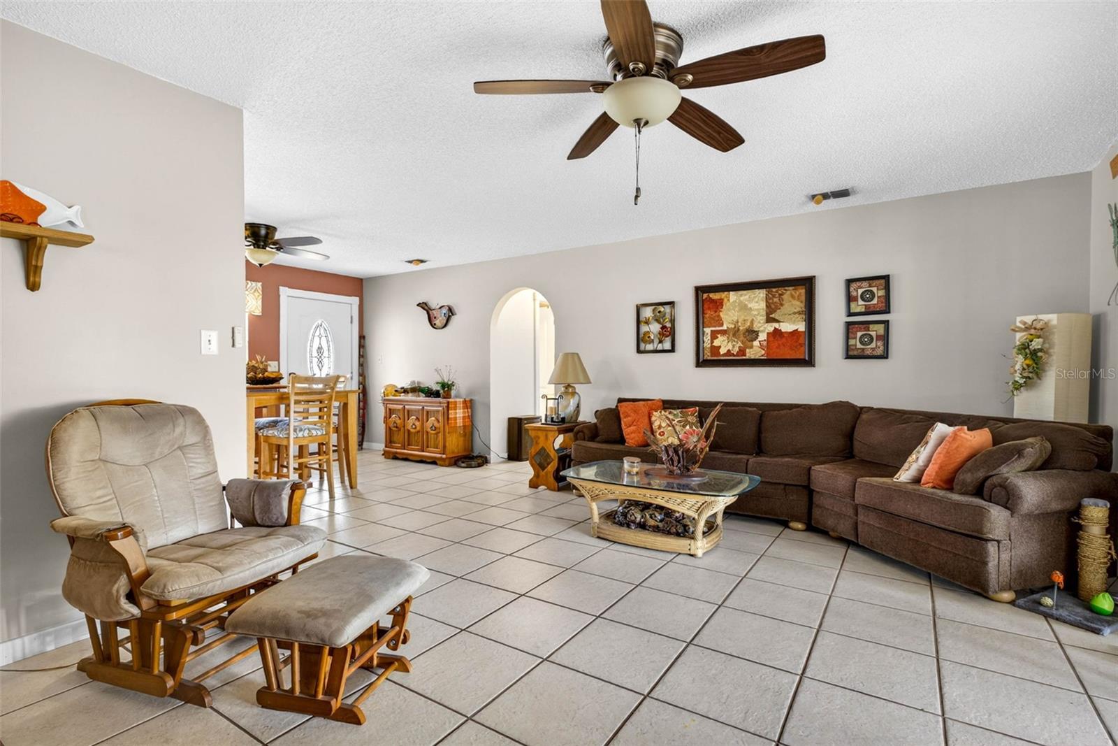 LAKE DOROTHEA GROVE - Residential