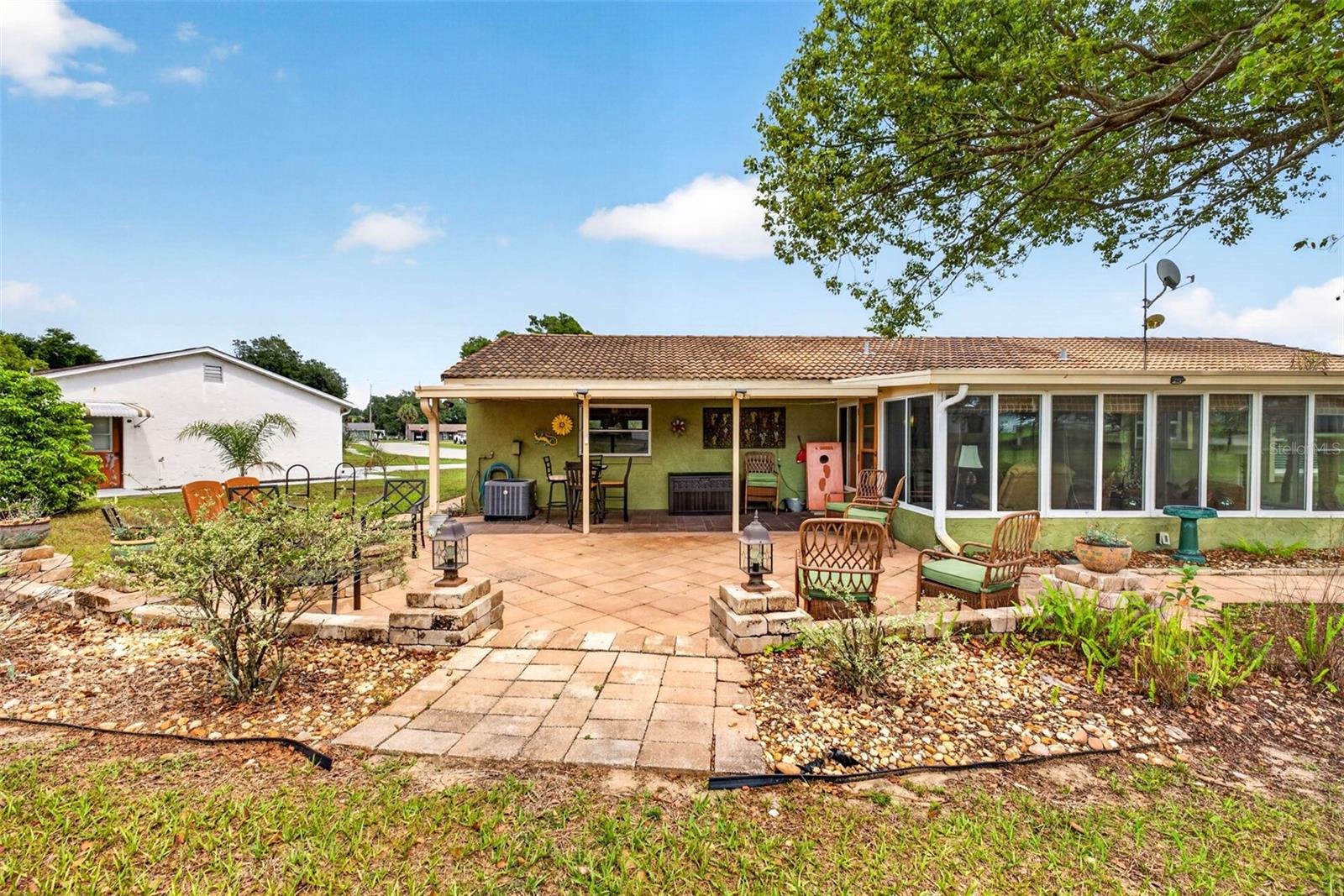 LAKE DOROTHEA GROVE - Residential
