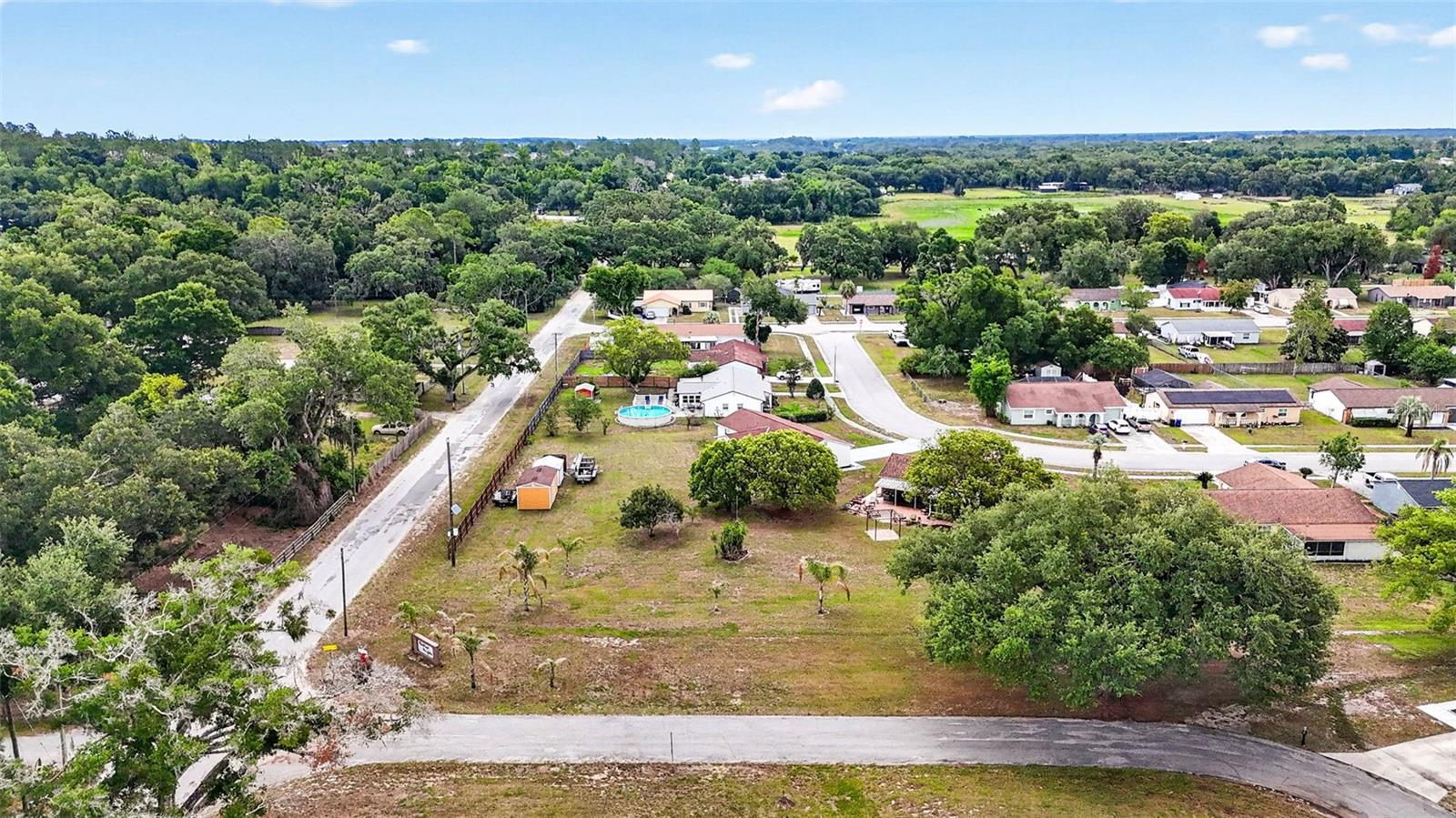 LAKE DOROTHEA GROVE - Residential