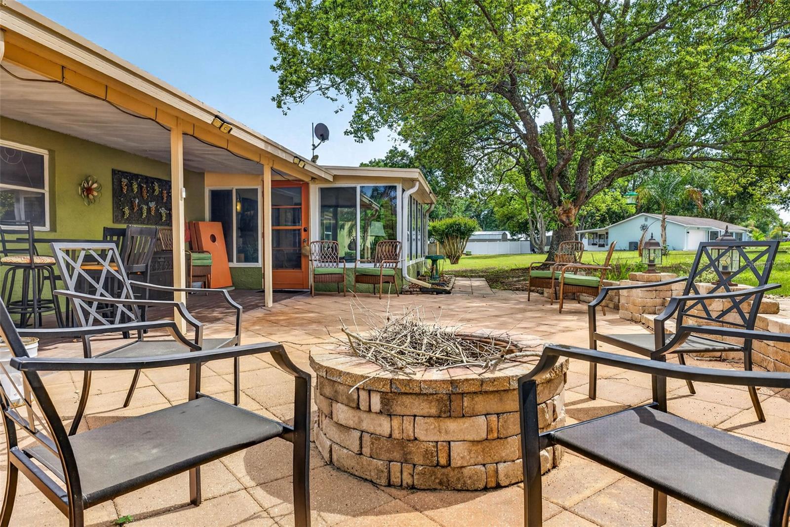LAKE DOROTHEA GROVE - Residential
