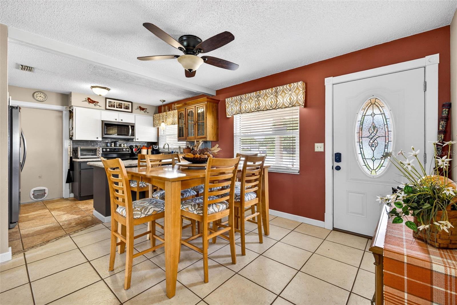 LAKE DOROTHEA GROVE - Residential