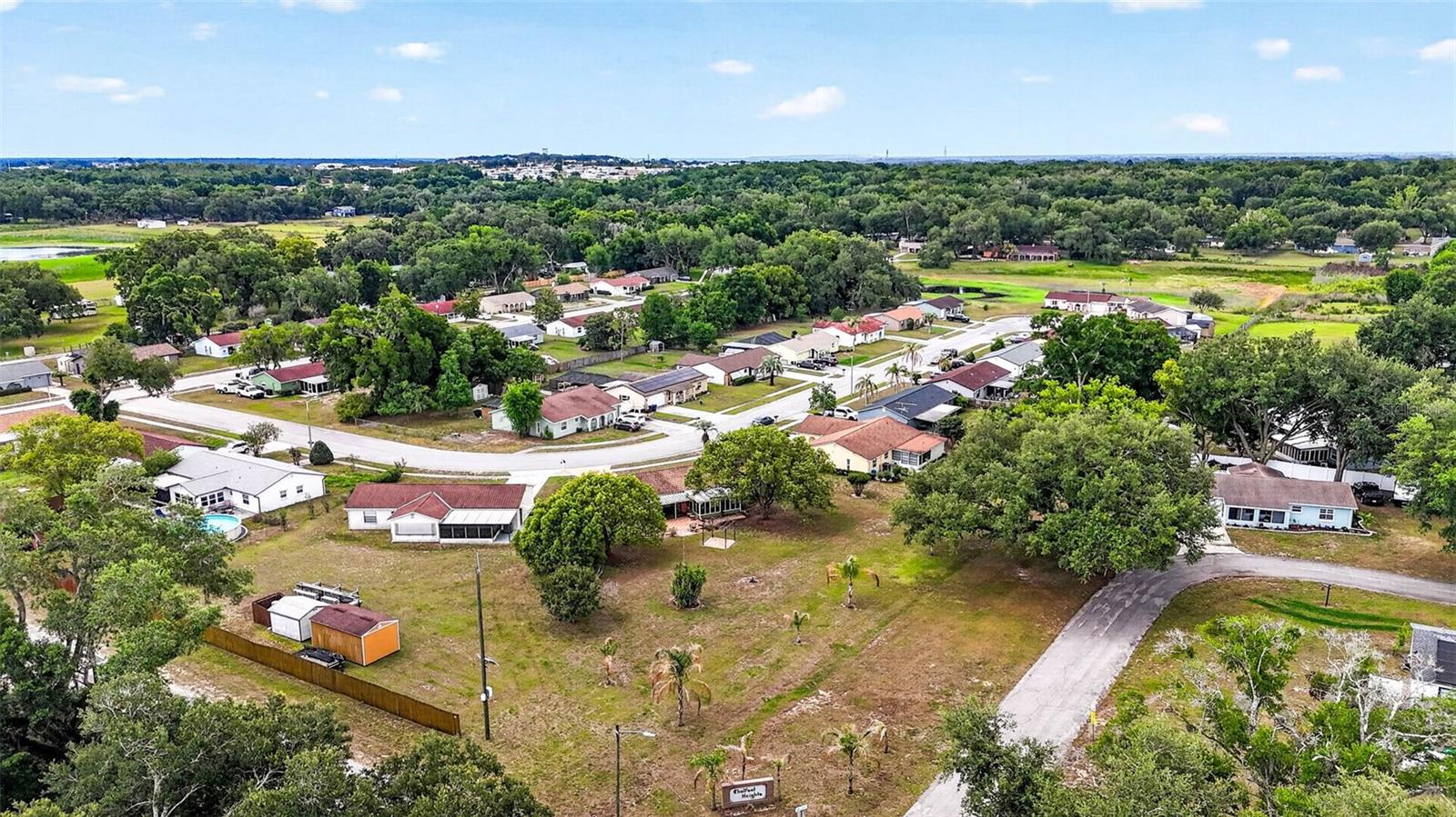 LAKE DOROTHEA GROVE - Residential