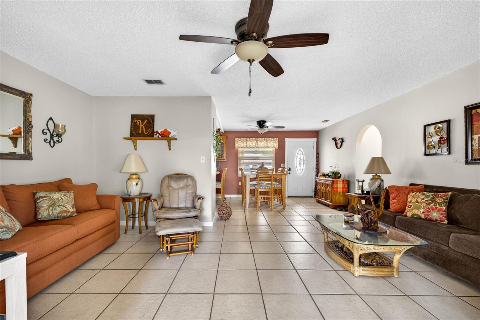 LAKE DOROTHEA GROVE - Residential