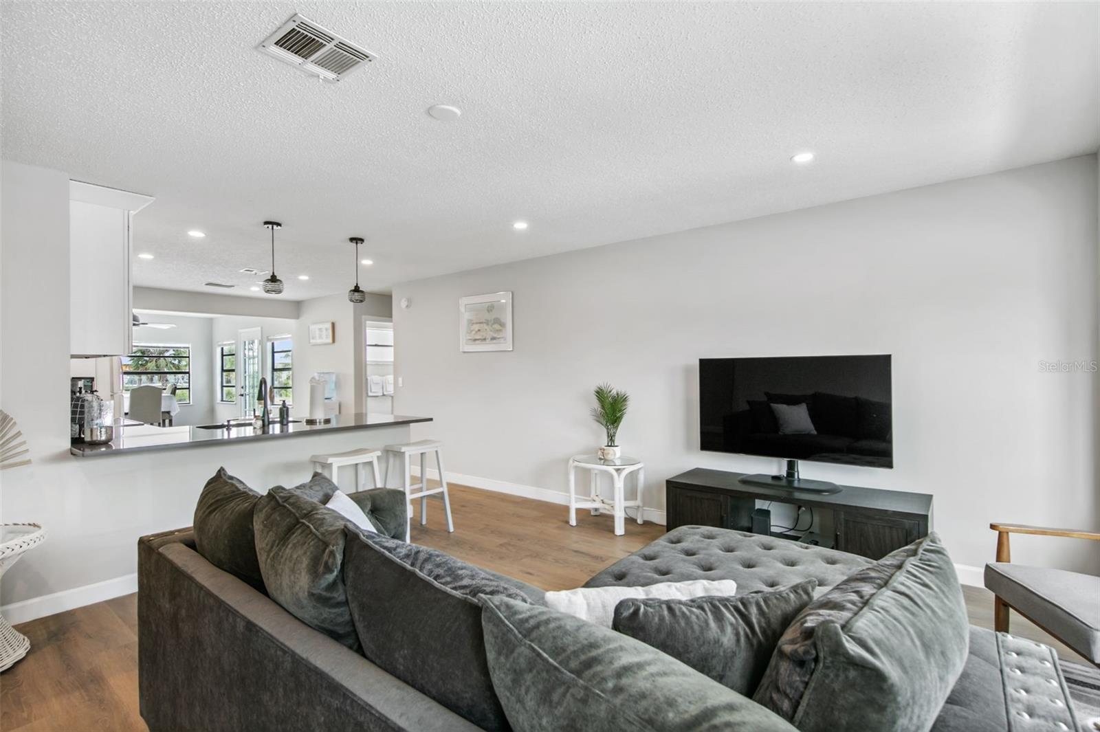 PORT CHARLOTTE SEC 064 - Residential Lease