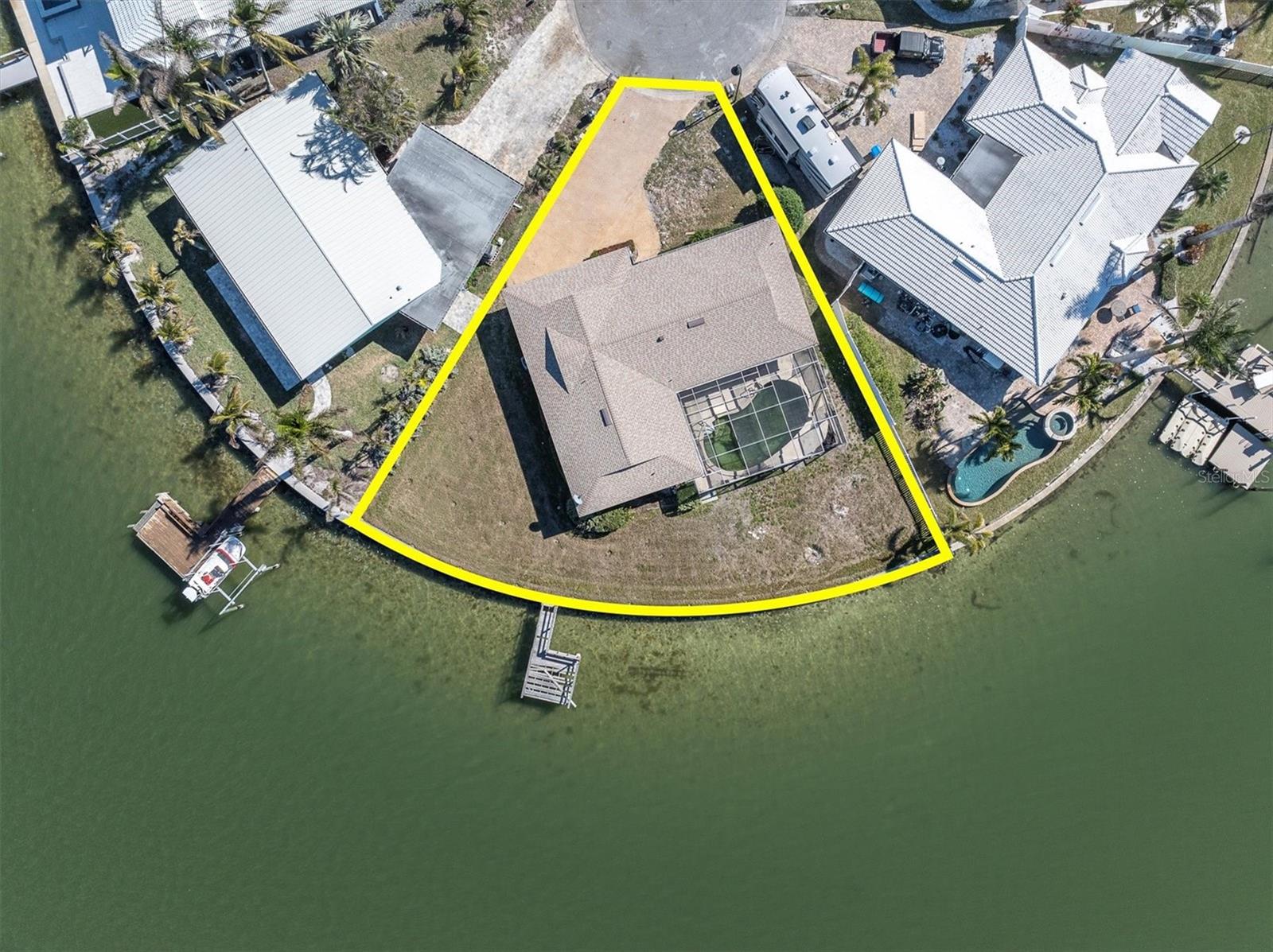 495 BATH CLUB BOULEVARD N