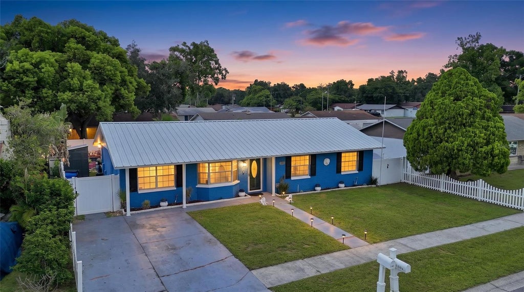 Photo of 1206 Tulipwood Drive, Seffner, FL 33584 (MLS # TB8530487)