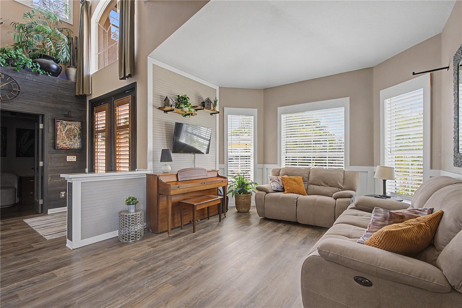 VILLAGES AT PINETREE PONDEROSA ENCLAVE - Residential