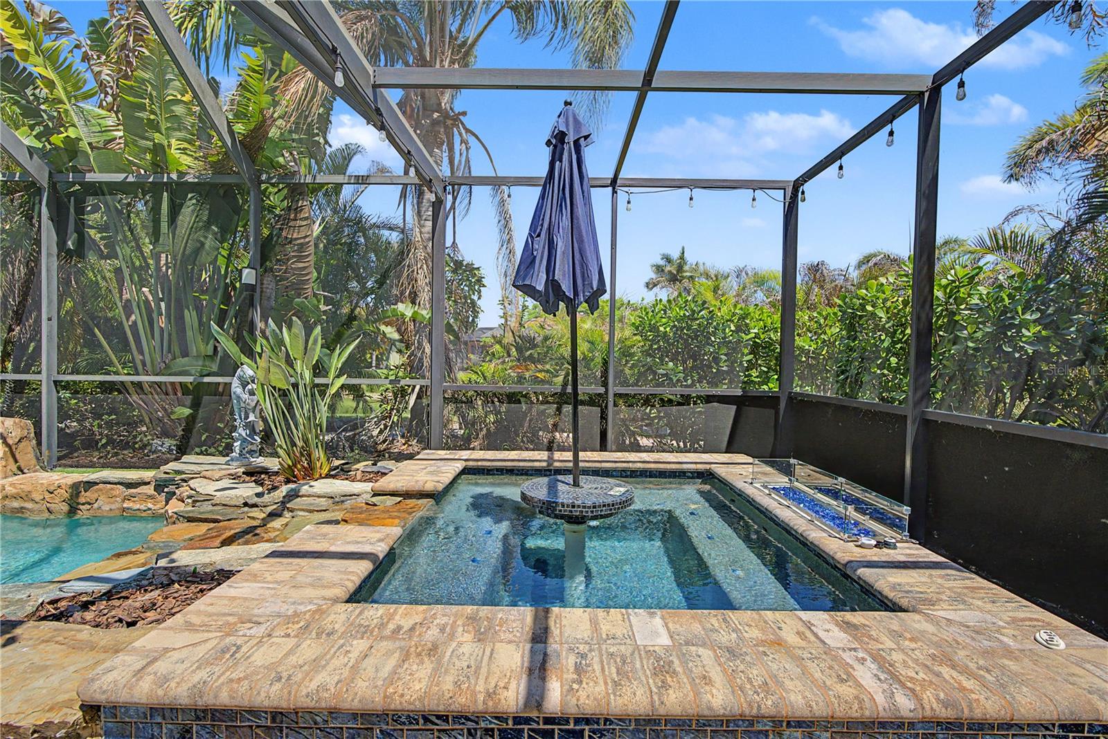 VILLAGES AT PINETREE PONDEROSA ENCLAVE - Residential