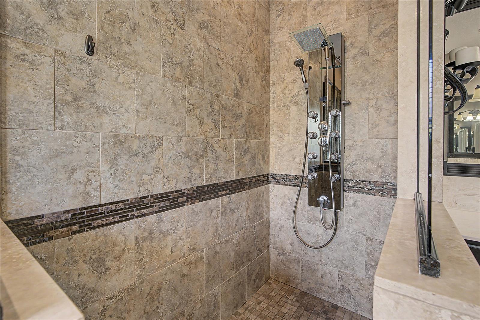 VILLAGES AT PINETREE PONDEROSA ENCLAVE - Residential