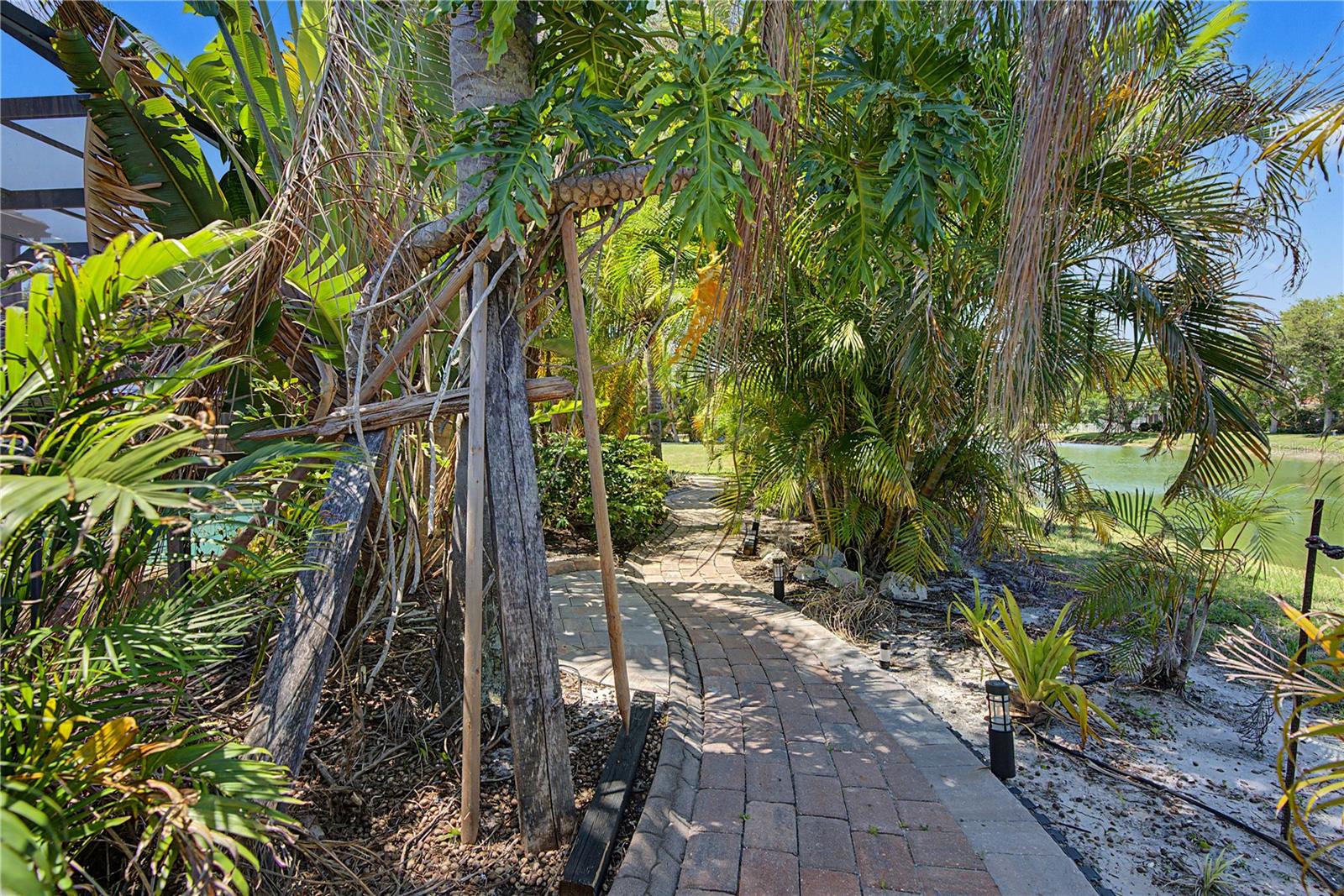 VILLAGES AT PINETREE PONDEROSA ENCLAVE - Residential