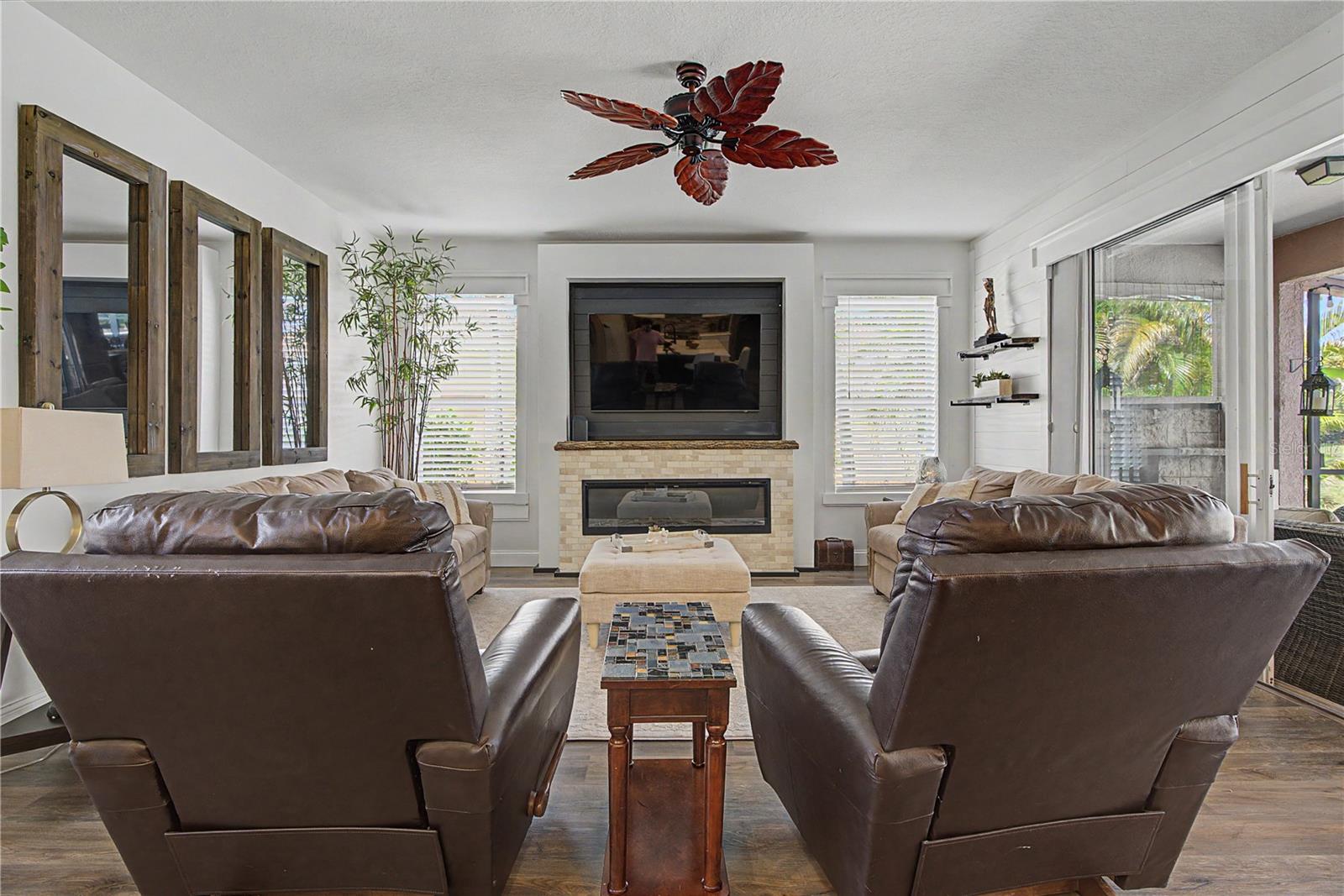 VILLAGES AT PINETREE PONDEROSA ENCLAVE - Residential