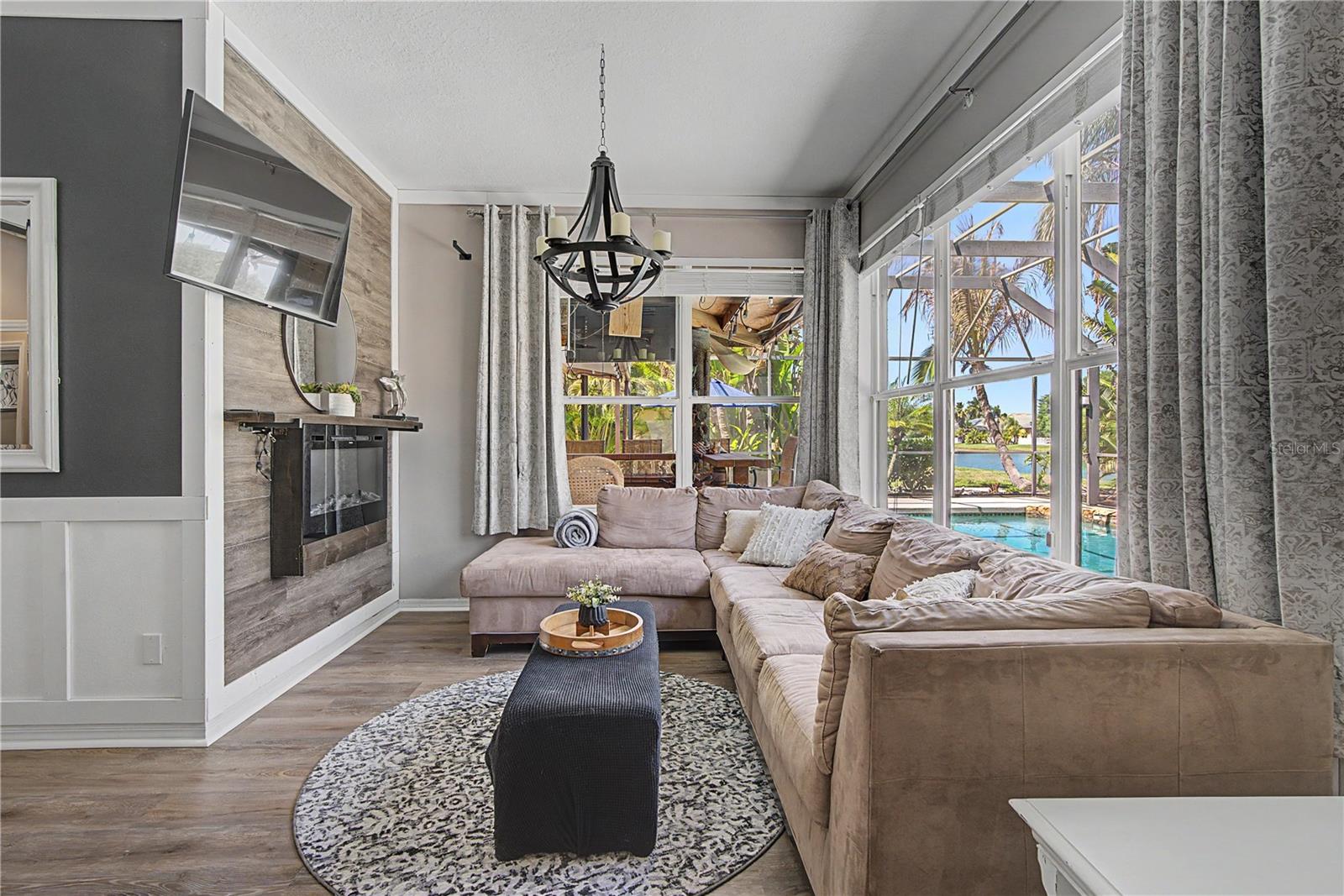 VILLAGES AT PINETREE PONDEROSA ENCLAVE - Residential