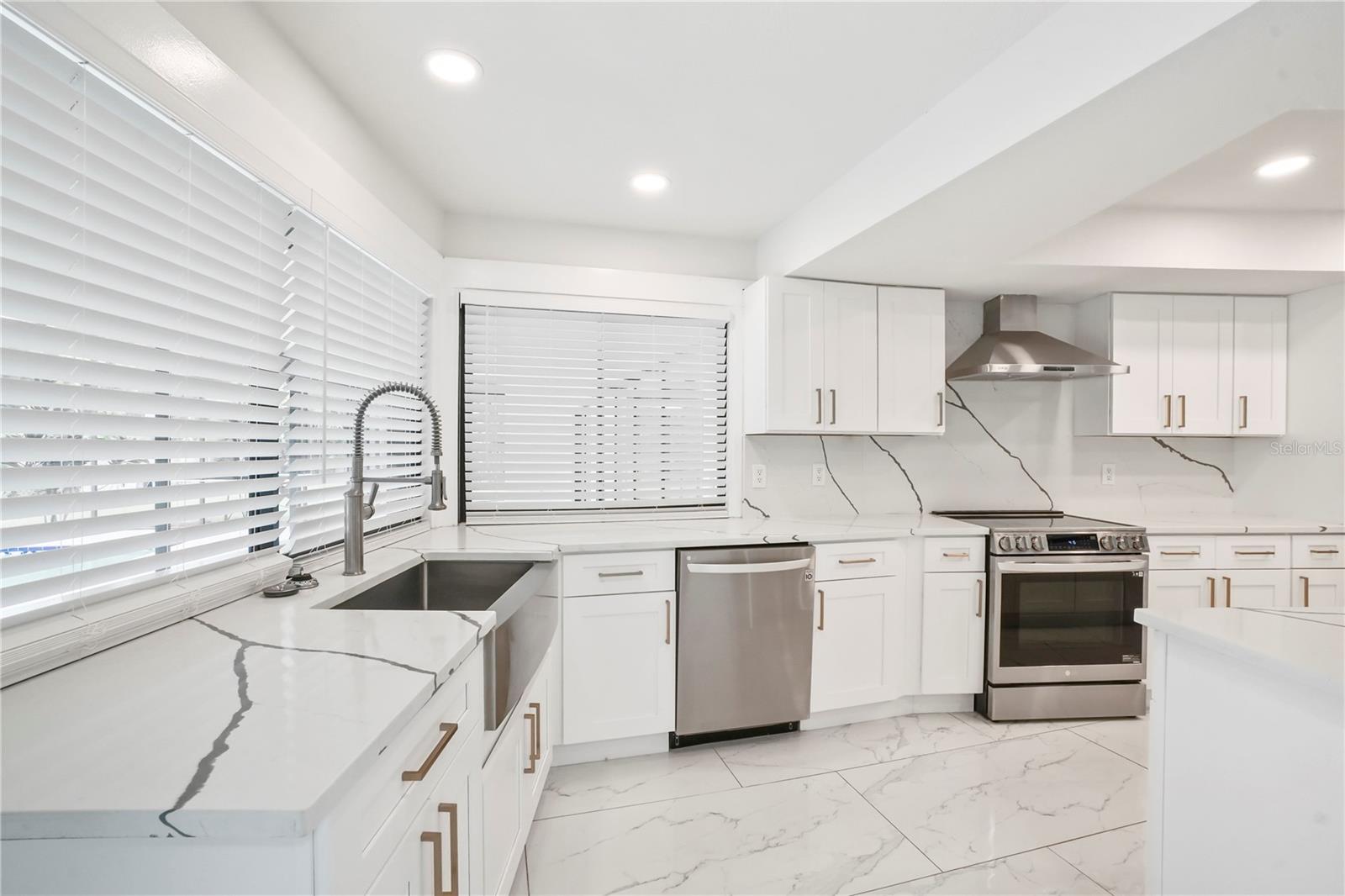 BUCKHORN SPGS MANOR - Residential