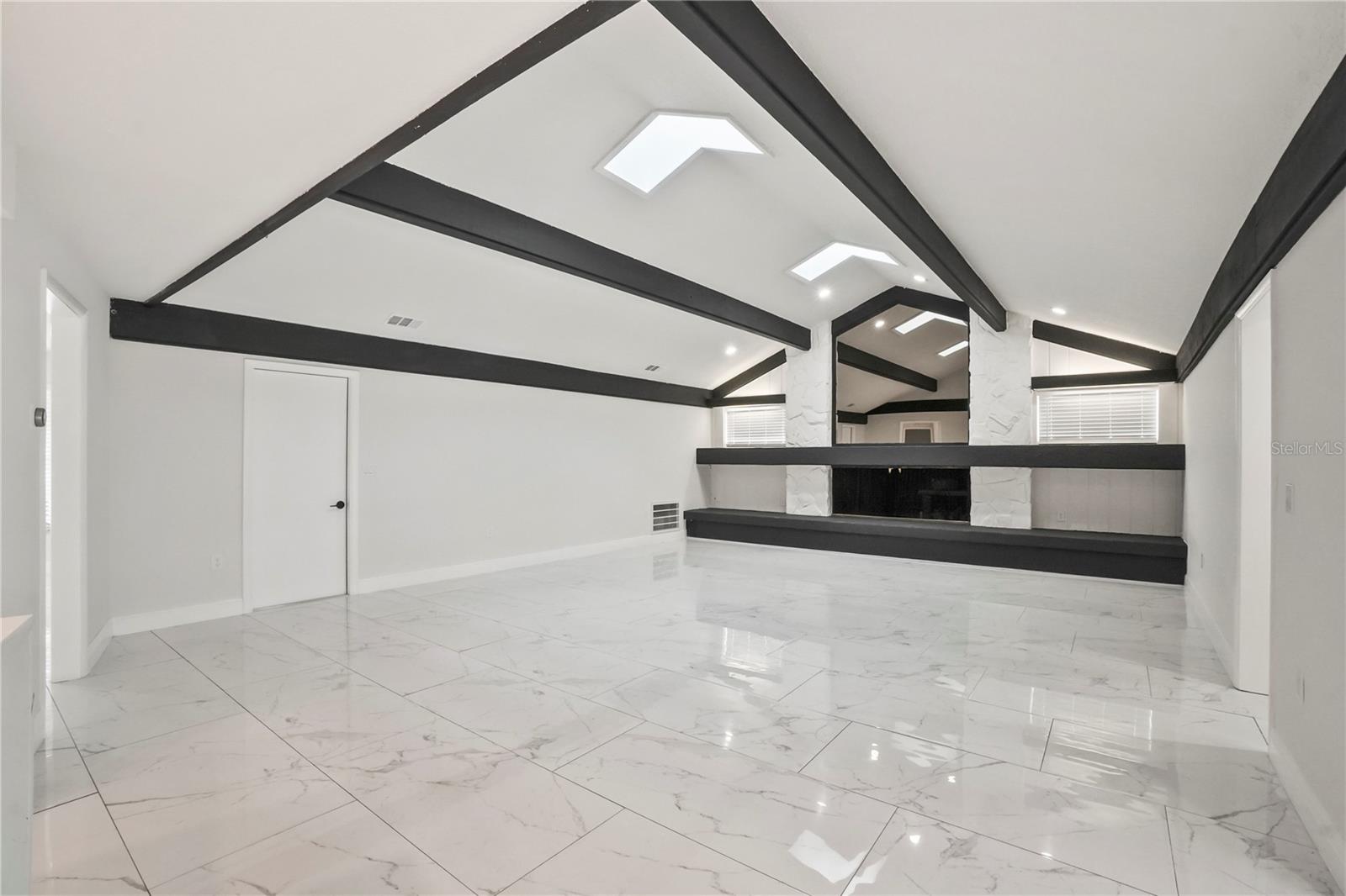 BUCKHORN SPGS MANOR - Residential