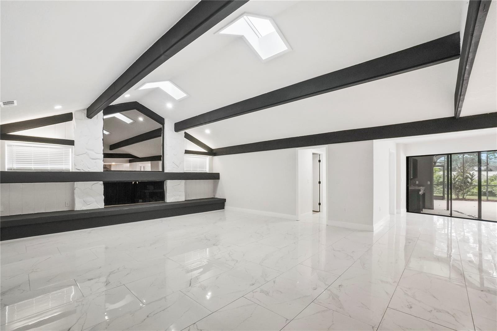 BUCKHORN SPGS MANOR - Residential