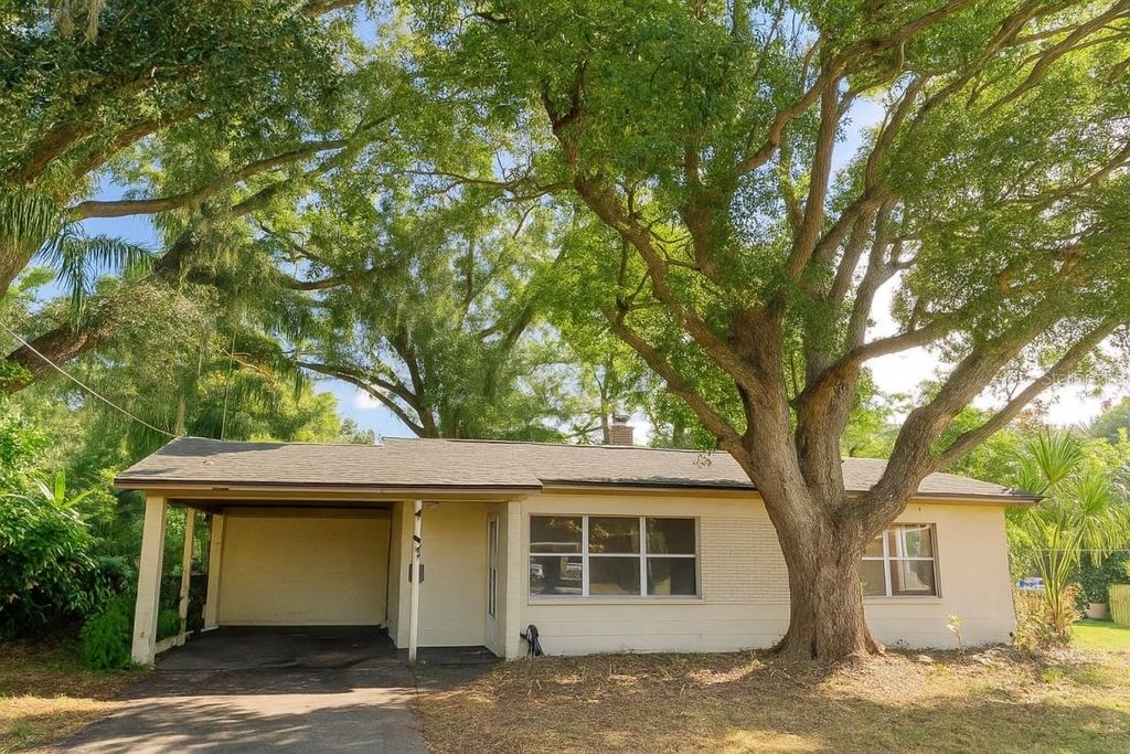 Photo of 603 Oak Ridge Drive, Brandon, FL 33510 (MLS # A4671524)