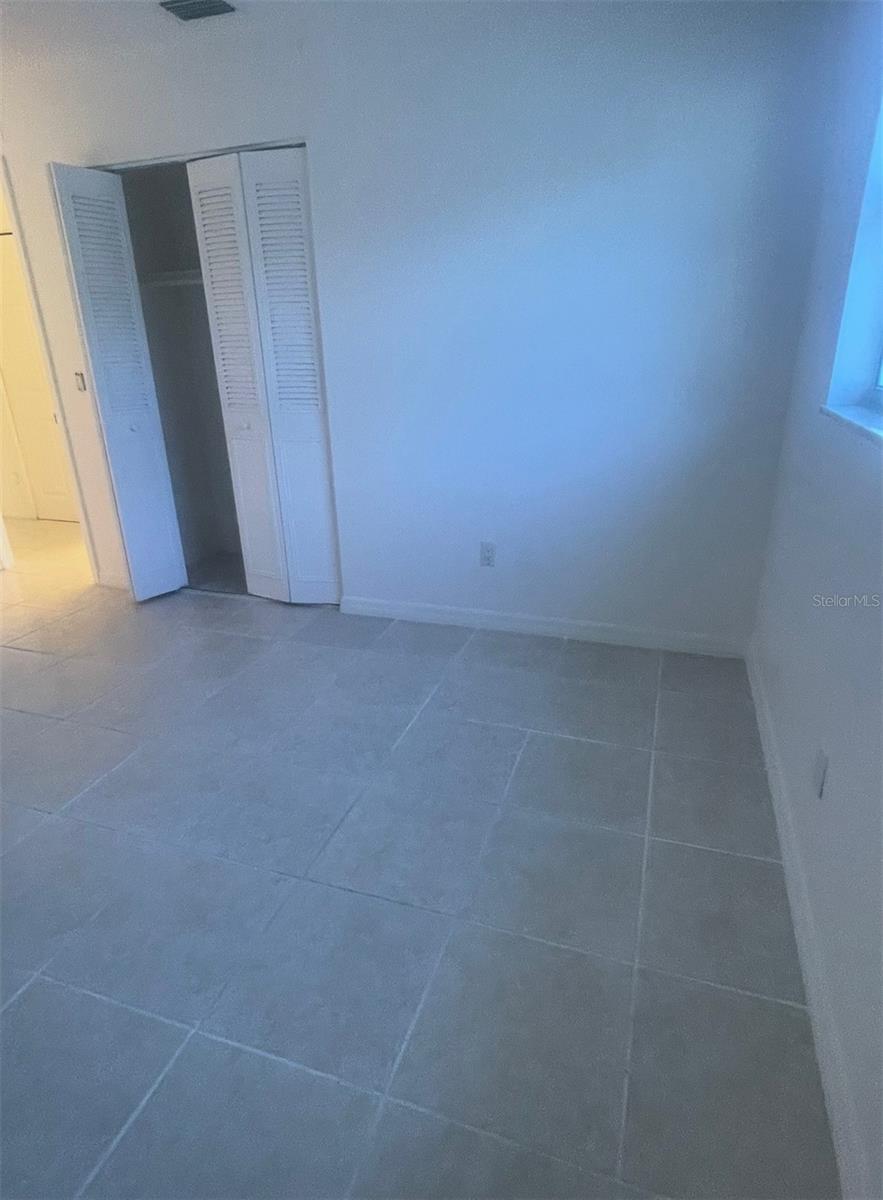 LAKE PALMS SEC 3 - Residential Lease