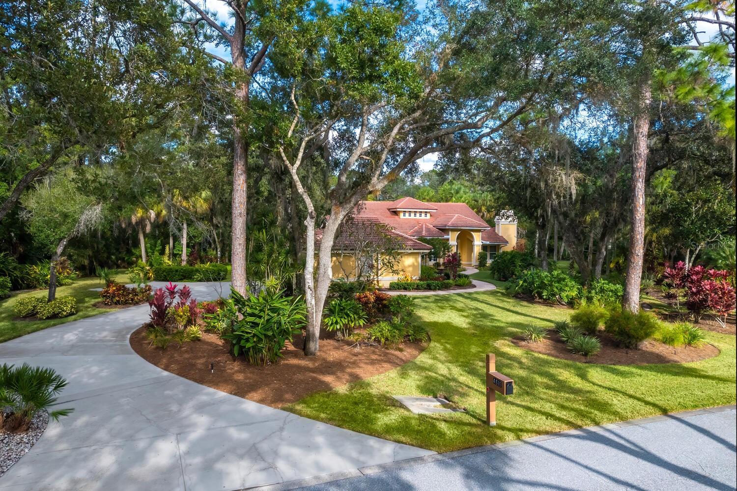 THE MEADOWS - Residential