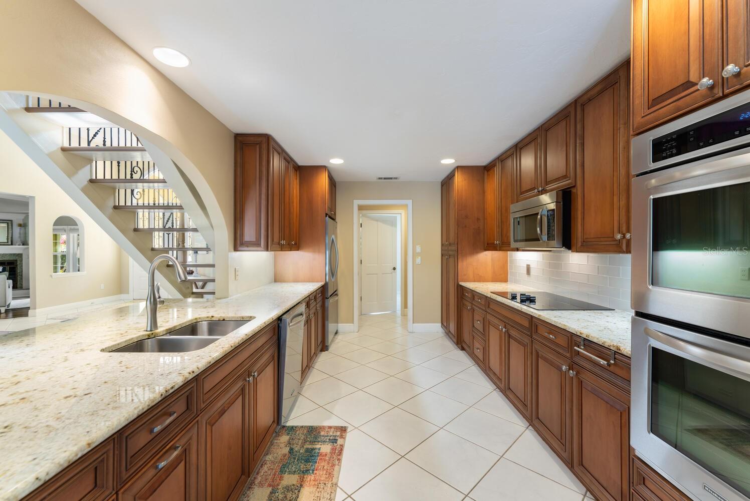 THE MEADOWS - Residential