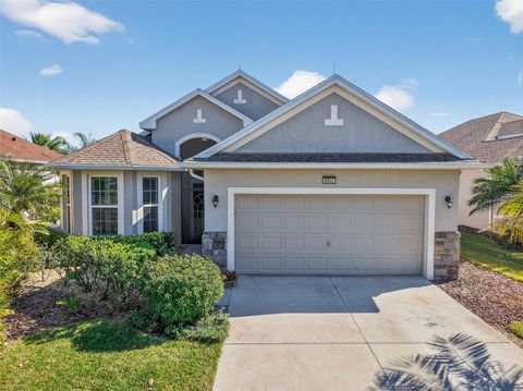 Photo of 8852 Bridgeport Bay Circle, Mount Dora, FL 32757 (MLS # G5102771)