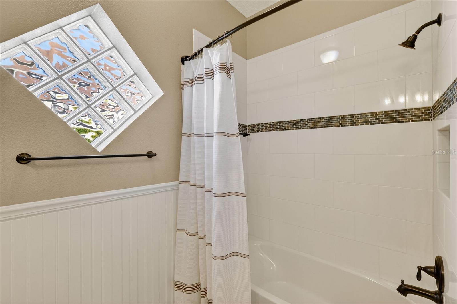 LAKES/MOUNT DORA PH 2 - Residential