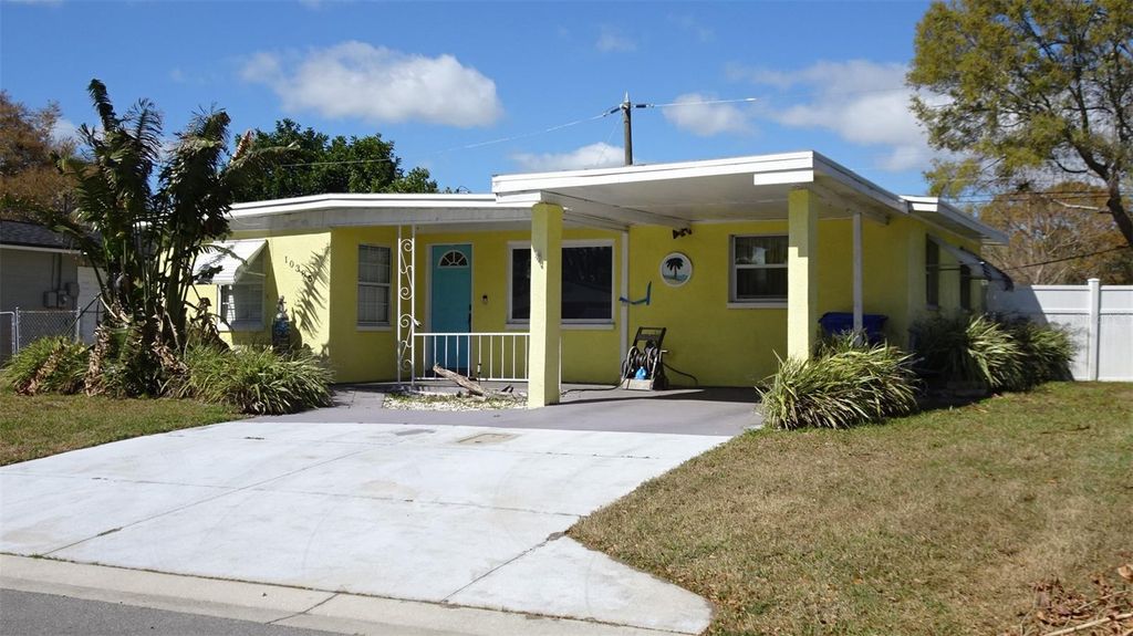 Photo of 10385 111th Place, Largo, FL 33773 (MLS # TB8479641)