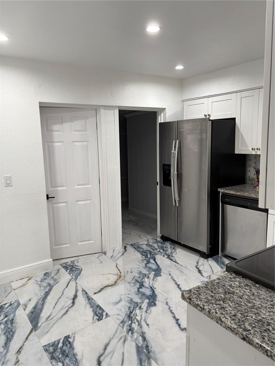 SPRINGWOOD VILLAGE - Residential Lease