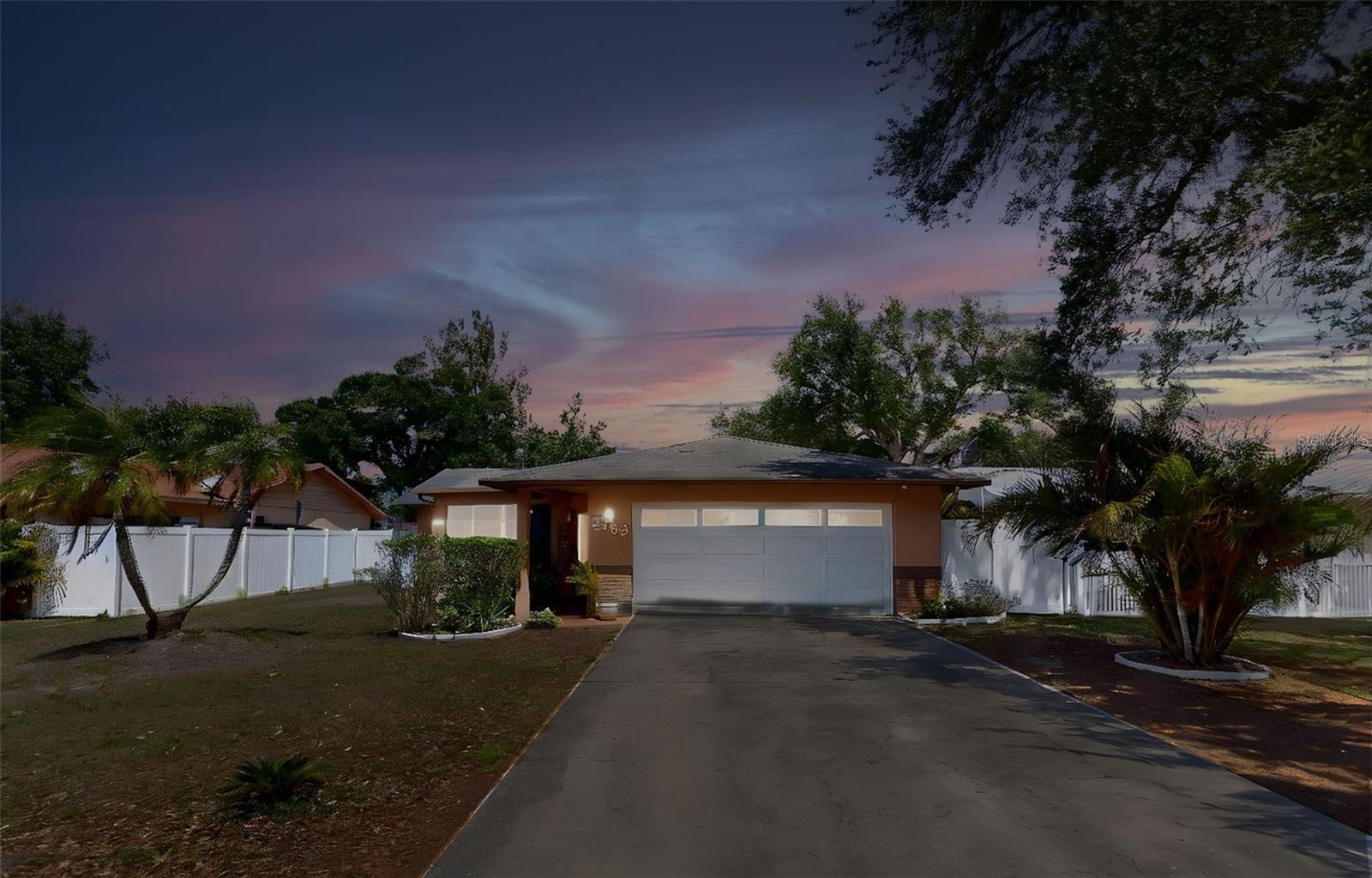 OAK VIEW MANOR - Residential