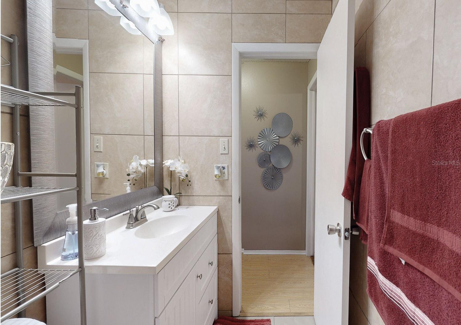 OAK VIEW MANOR - Residential